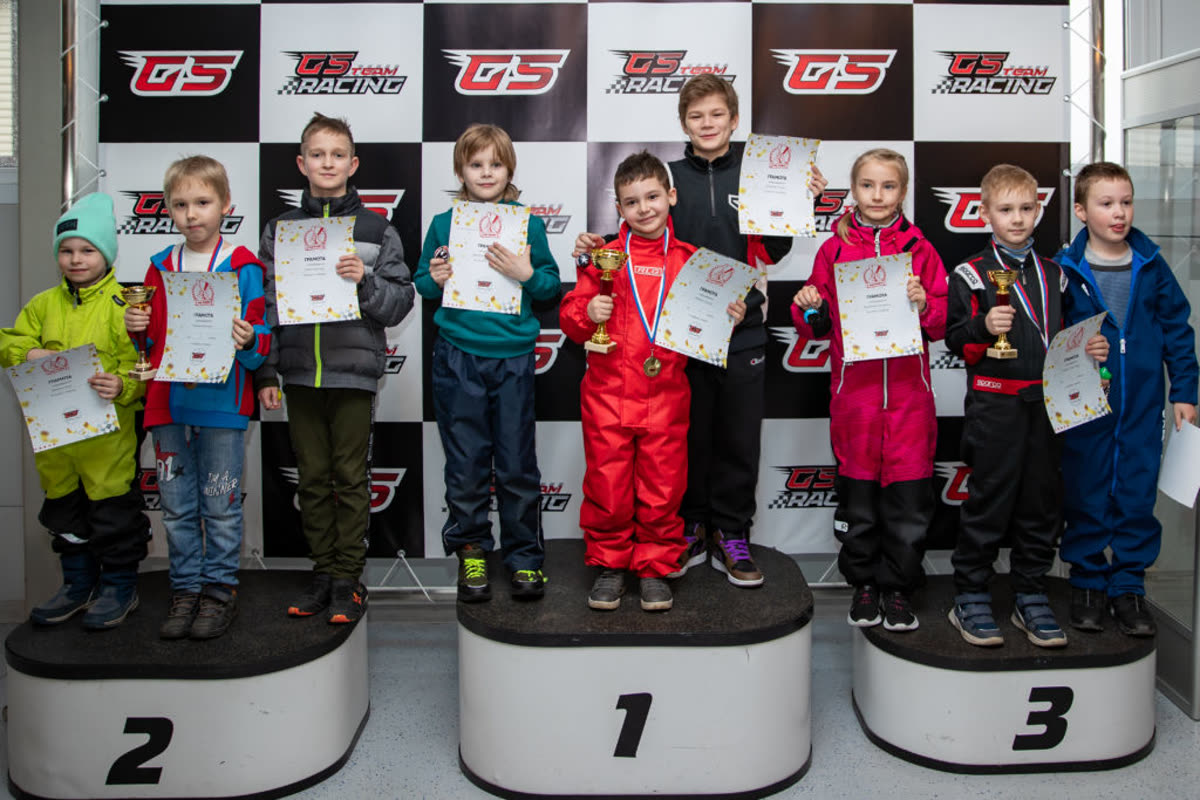 Воспитанники Школы Картинг-клуба «ГРАВИТАЦИЯ СПОРТА — GS» на соревнованиях